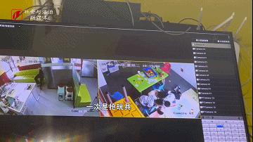 DƬ